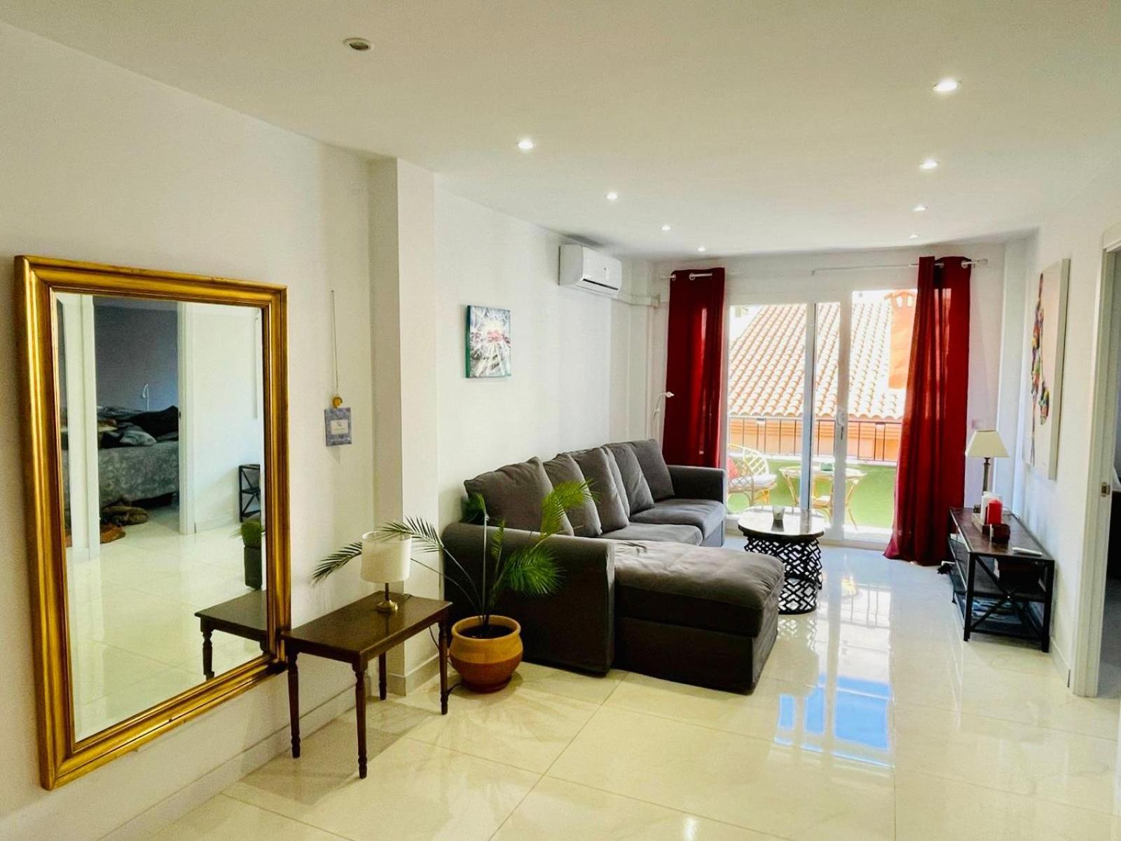 Appartement Apartament Salamanca à Málaga Extérieur photo